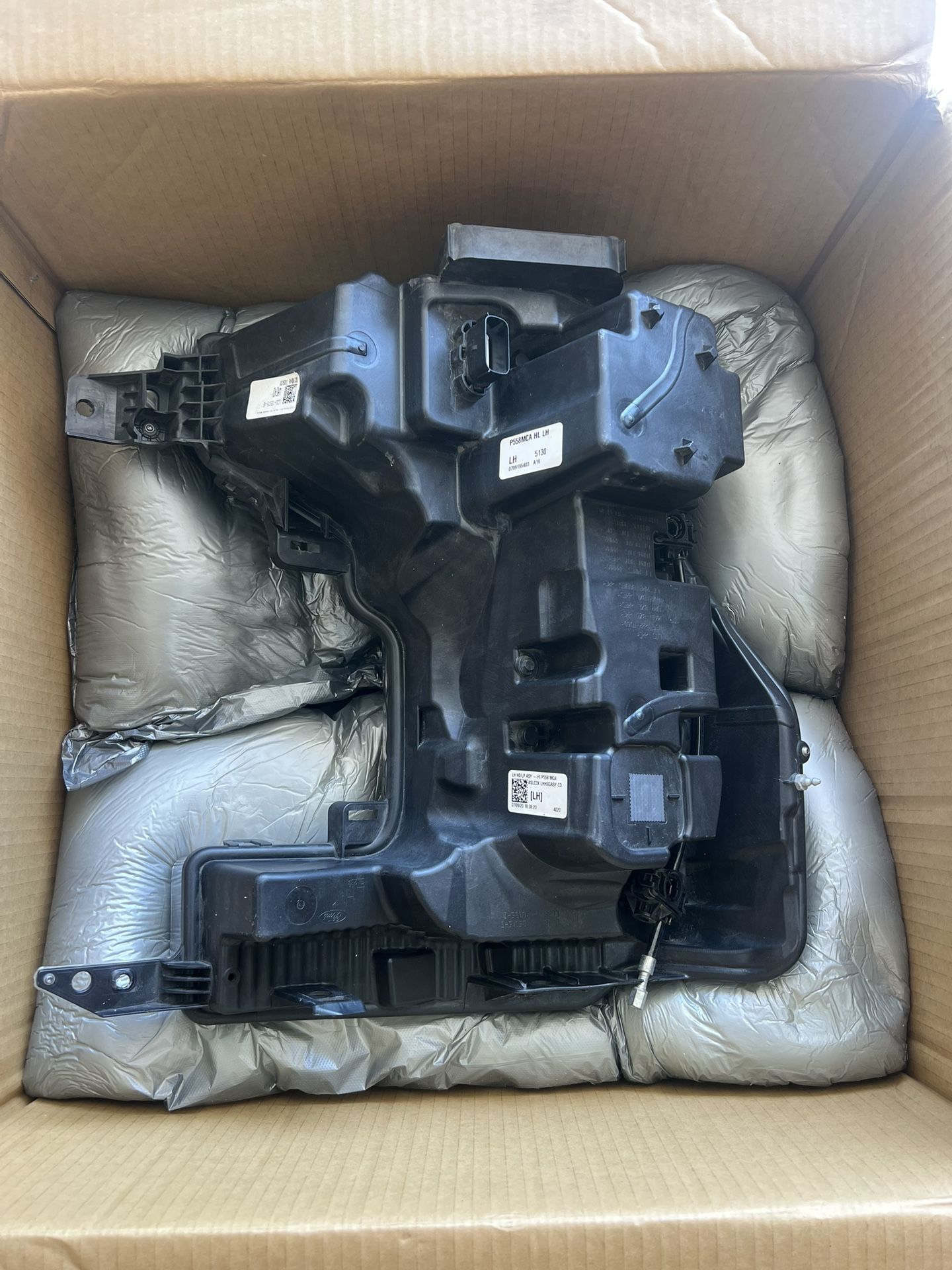OEM 2020-2022 F250 Left Headlight With Module