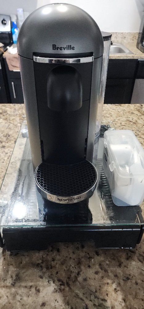 Braville Espresso Machine With Accessories 