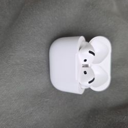 Apple Airpods 4 with ANC Works But Read Desc