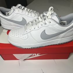 Nike Big Nike Low White Wolf Grey Size 10.5 Men’s New 