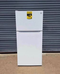 30 in. 18.1 cu. ft. Top Freezer Refrigerator in White with E-Star