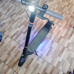 Phantom Gogo A8 Electric Scooter - 15MPH / 28mi Range