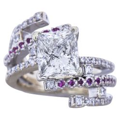 Wedding/engagement Ring