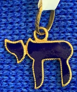 18K Gold “Chai” Symbol w/ Deep Blue Enamel, 0.7” Across