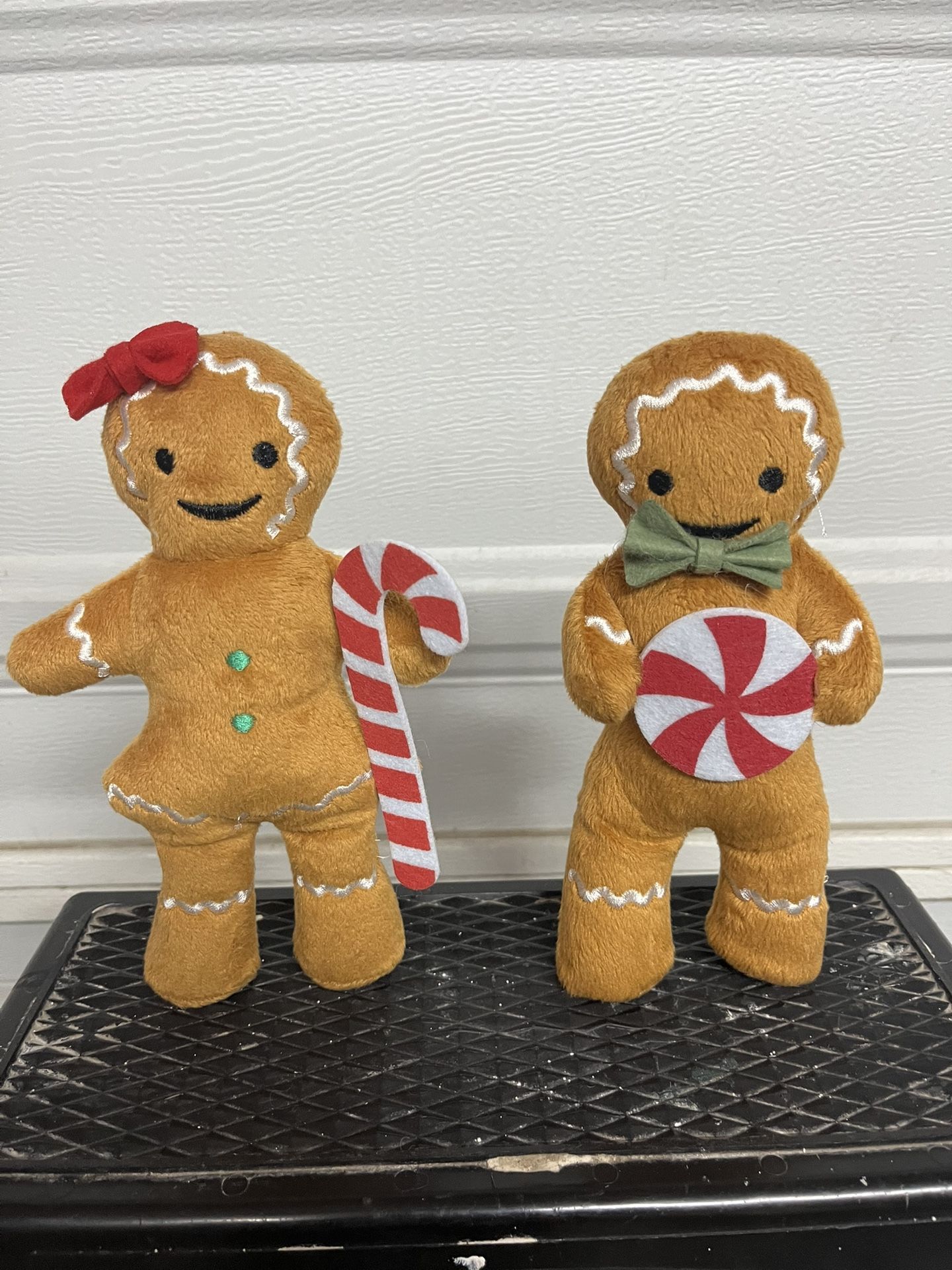 STANDING GINGERBREAD GIRL & BOY $5