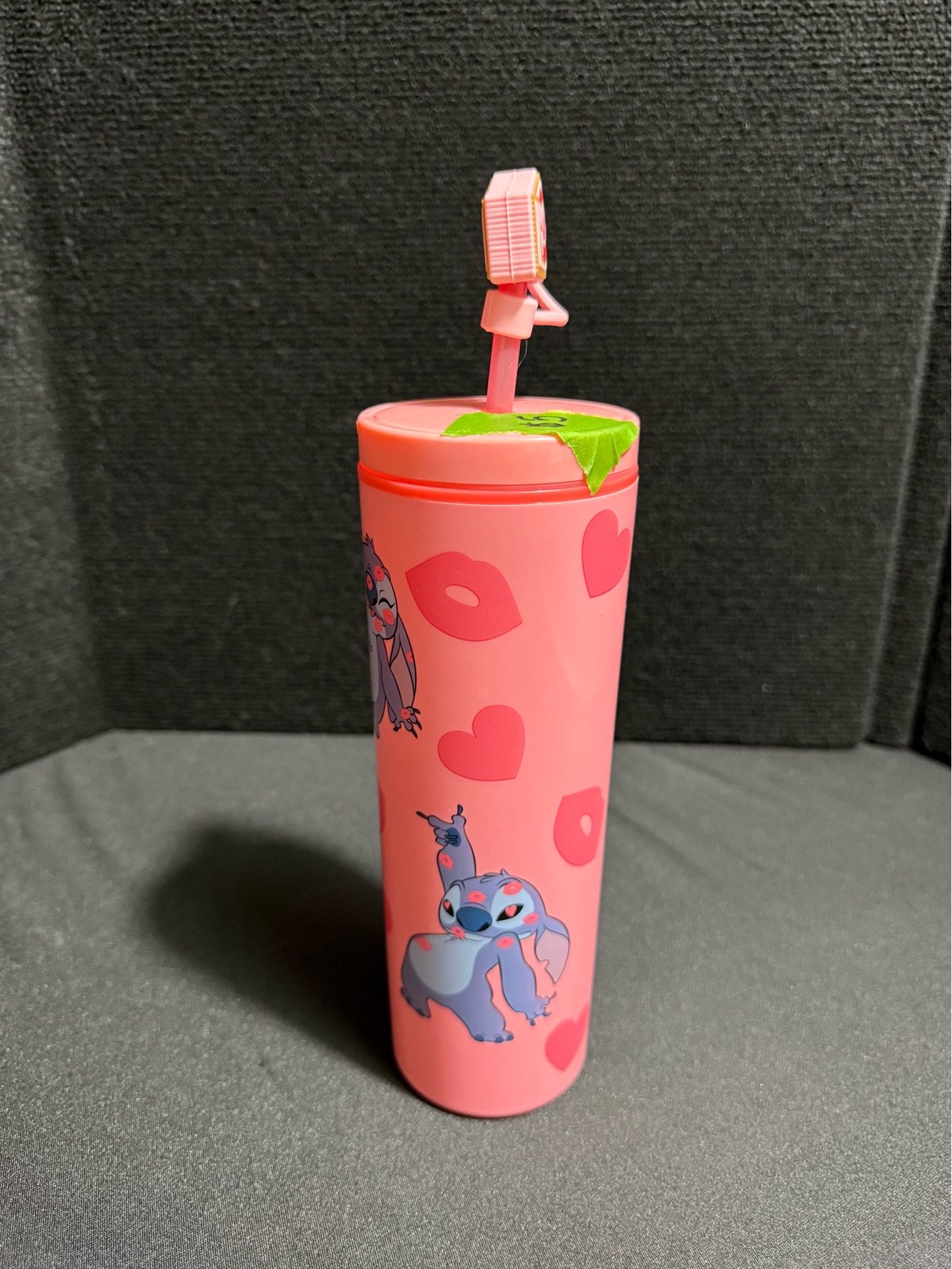 Disney 22.5 oz Stitch Pink Valentines Zakl Tumbler Cup
