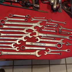 Assortment Of Mechanics Wrenches Metric and Fractional