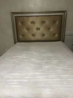 Queen Bed