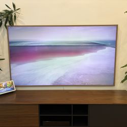 Samsung frame 75” With Wall Mount Included