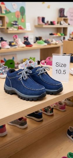 Redhawk Kids Blue Denim Moc Toe Lace-Up Shoes Size 10.5
