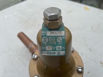Water pressure reducing valve
