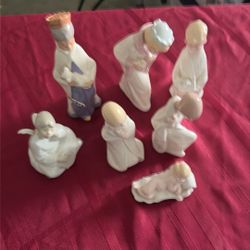 Set Of 7 Lladro Figurines (old!)