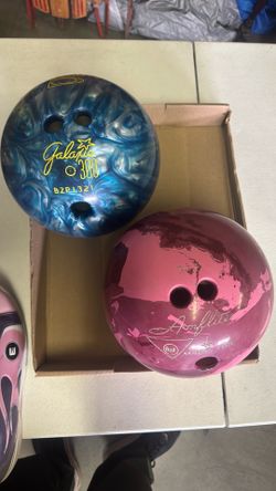 2 bowling balls