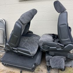 Honda Crv 2002-2006 Black Seats