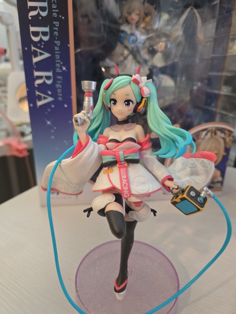 HATSUNE MIKU