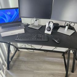 Office Chair And Table