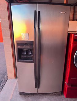 Whirlpool Stainless Steel Refrigerator And Freezer