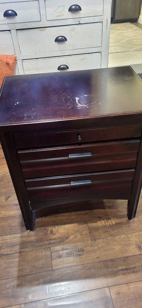 FREE CAL KING BEDROOM