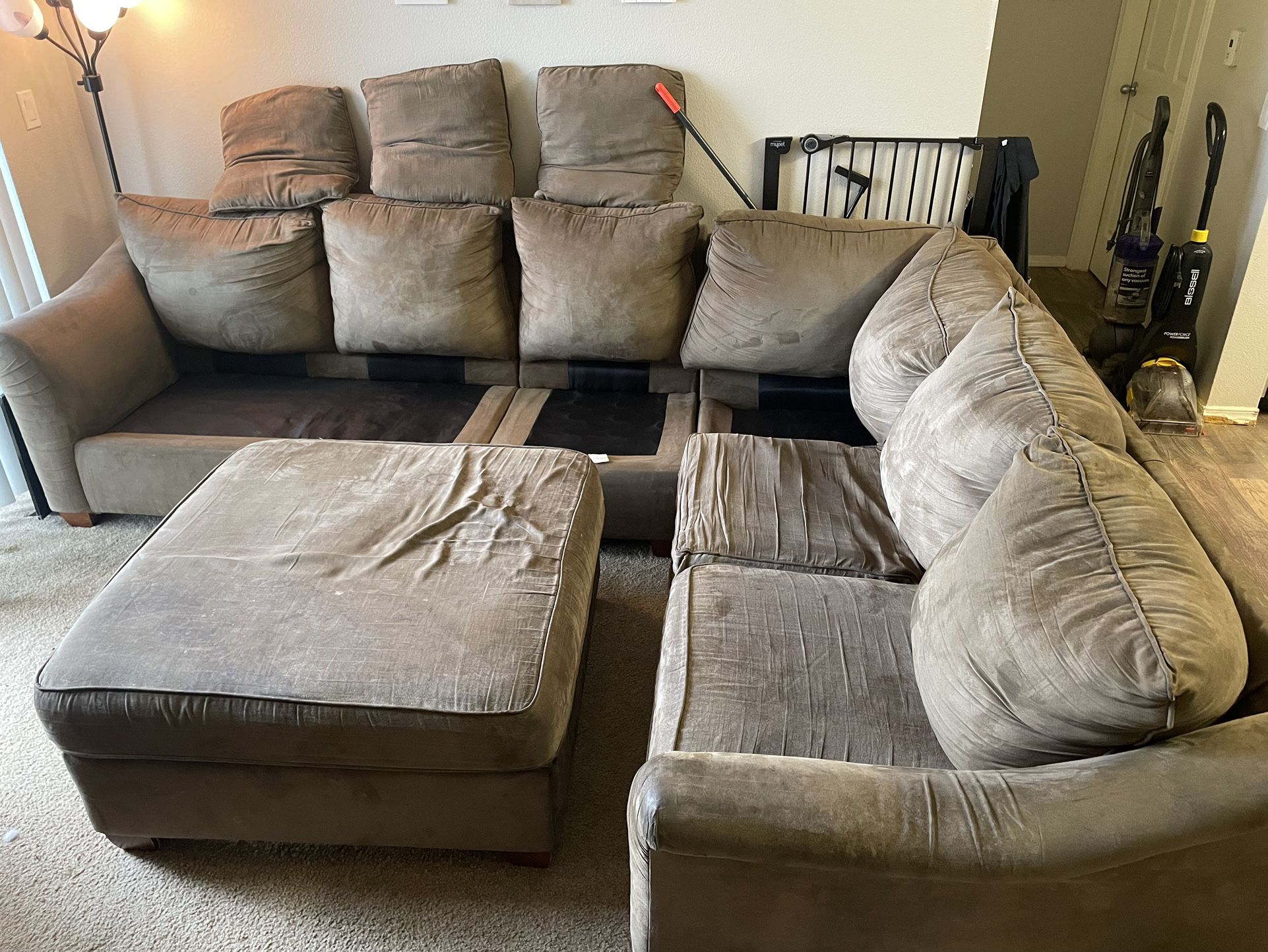 3 Piece Sectional Couch With Storage Ottoman And 3 Pillows
