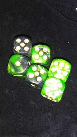 Set of 9 marble 14mm dice