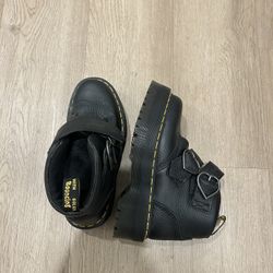 Dr Martens Devon Heart Leather Platform Boots