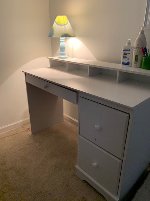 White Melamine Desk Set