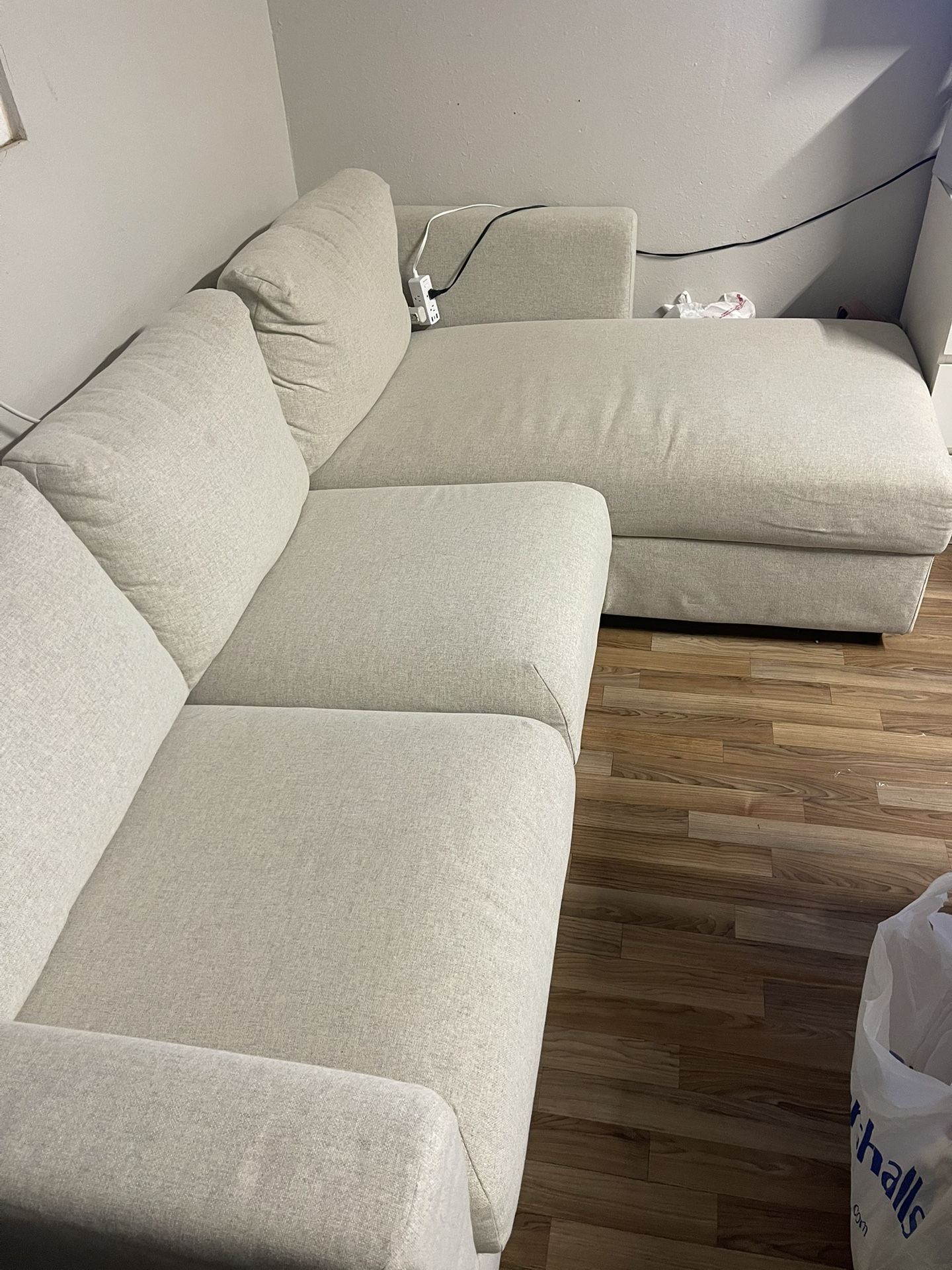 IKEA FINNALA Sofa with Chaise – Gunnared Beige