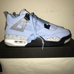 Air Jordan 4 UNC 