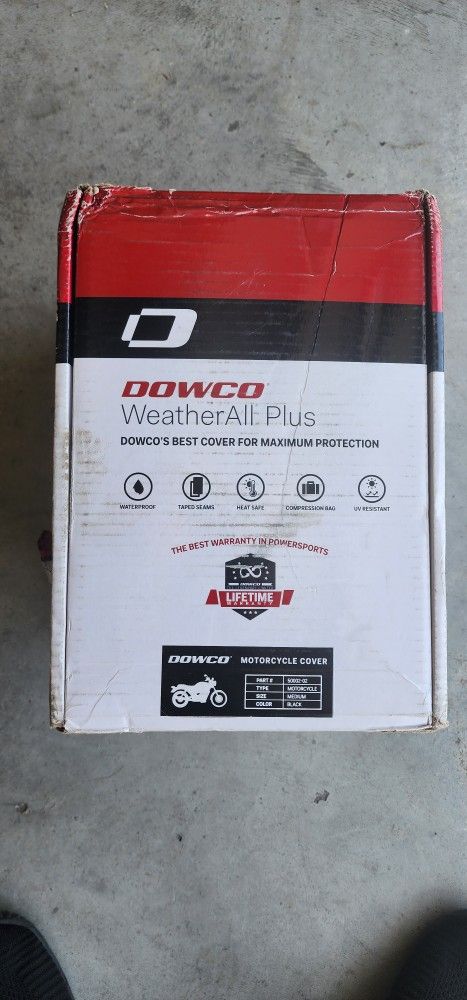 [PRICE REDUCED] Dowco Weatherall Motorcycle Cover
