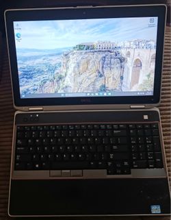 Dell Latitude 15.6" Laptop Intel Core i5 CPU 8GB RAM 128GB SSD Webcam DVDRW Wi-Fi & Bluetooth Wireless Windows Professional 64 Bit OS 