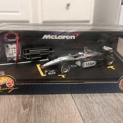 Diecast 1/24 scale  2000 HOT WHEELS MIKA MCLAREN LAUNCH EDITION FORMULA ONE RACE CAR BRAND NEW IN BOX!! Never opened 