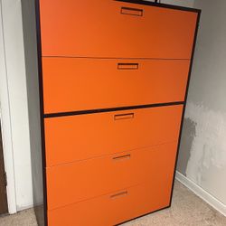 Mid Century File Cabinets In Excellent Condition 4 Available