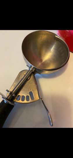 Hamilton Beach Ice Cream scoop Model 66