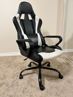 Gaming or computer chair