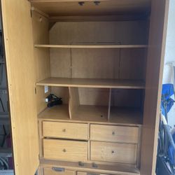 Dresser/entertainment 
