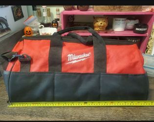 Milwaukee Contractor Bag