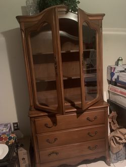 China Cabinet Solid Wood ( By Drexel)