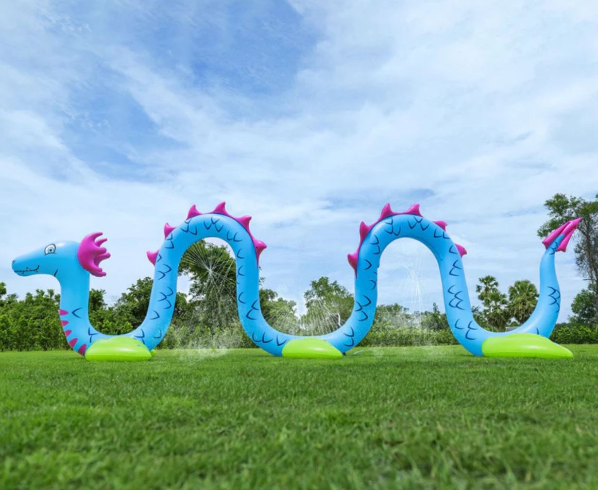 Dragon Sprinkler 20+feet Fun!