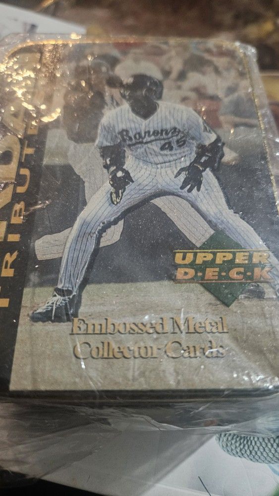Michael jordan upper deck tribute tin set