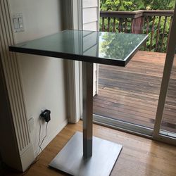 Table Tall Modern Metal Stainless Steel /Glas / Top Quality Material / Like New Dania 