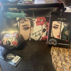 Beautiful Nicole Lee Bag Set 🌸