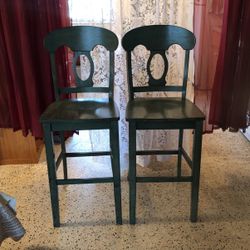 Quaint Green Barstools