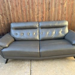 Leather Couches 