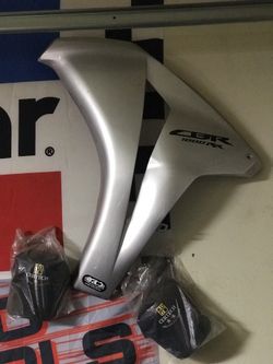 2008 CBR 1000 rr Right side silver Faring OEM