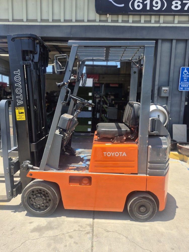 ** 3k TOYOTA WAREHOUSE FORKLIFT **