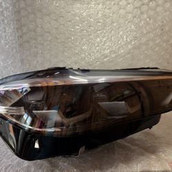 2019-2020-2021-2022 BMW G05 G06 X5 X6 LED Headlight Right RH Passenger Side OEM 
