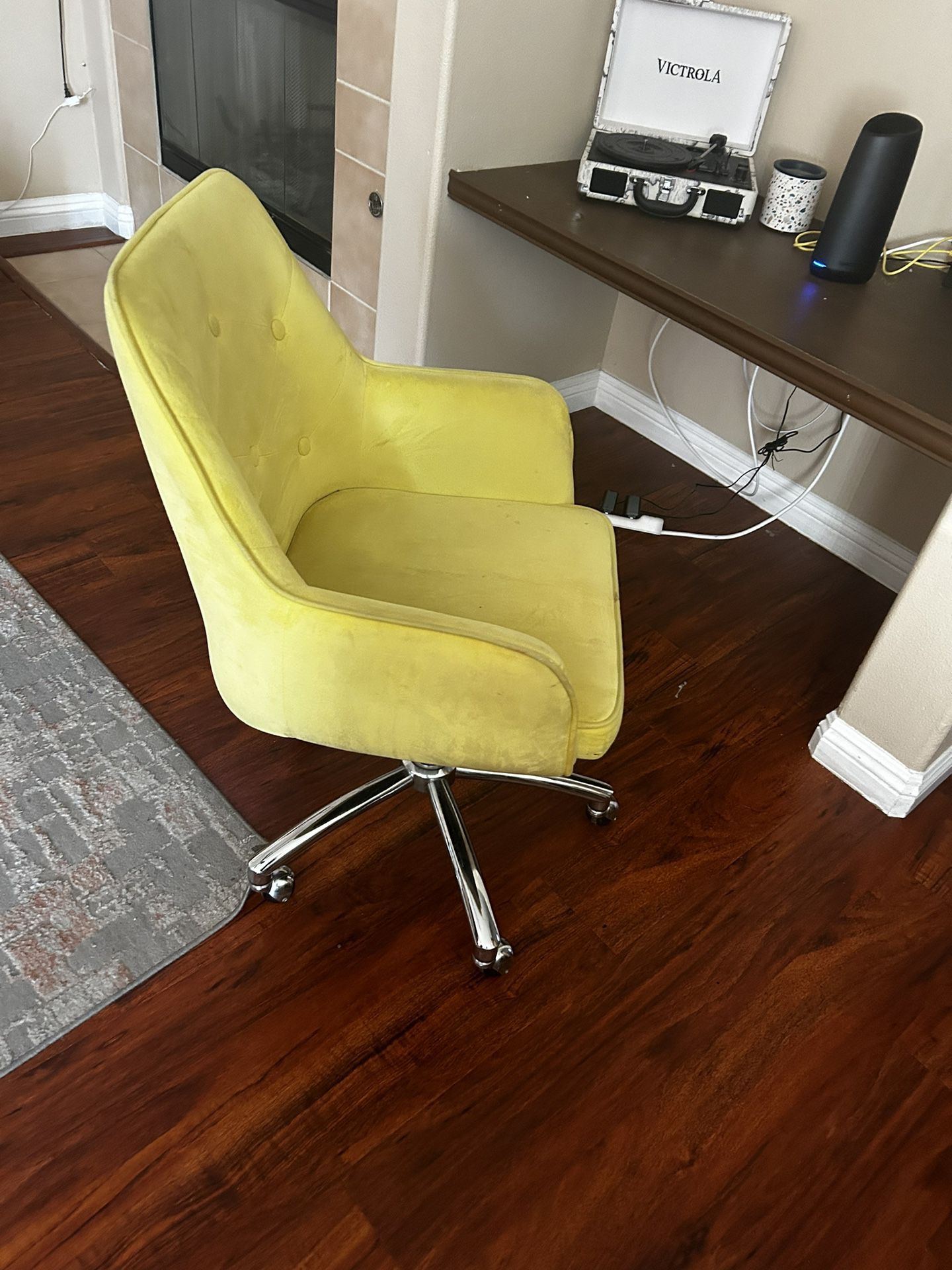 Yellow Chair 