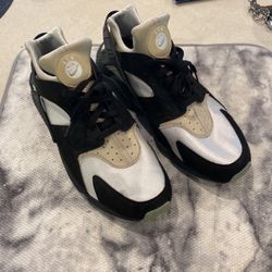 Men’s Nike Hurache Customs 