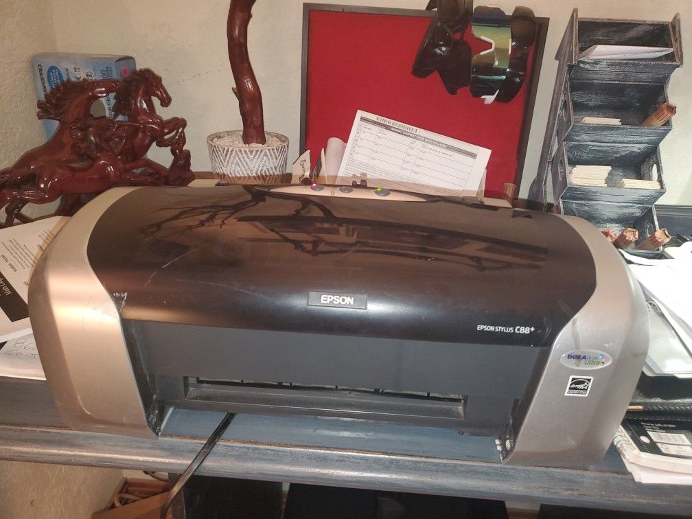epson stylus C88+  color digital foto  inyect printer.