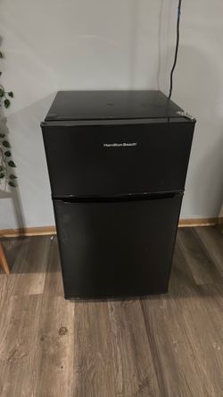 Black mini fridge